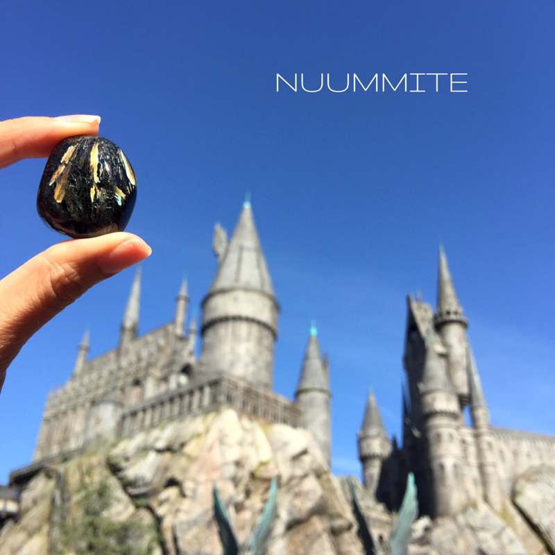 nuummite-crystal-rock-star-harry-potter-wizarding-world-universal-studios